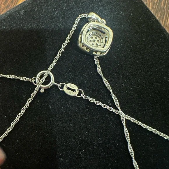 Silver Pendant Necklace - Picture 4 of 4